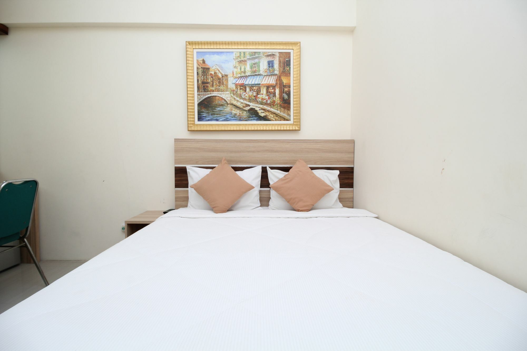 Myzone Homtel Hotel Semarang Exterior photo