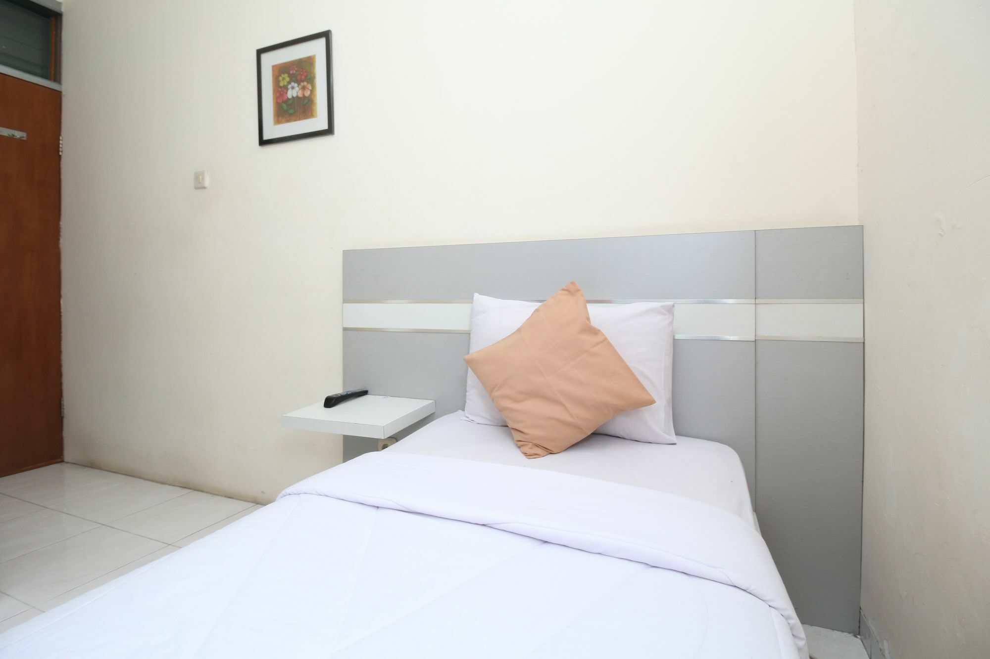 Myzone Homtel Hotel Semarang Exterior photo