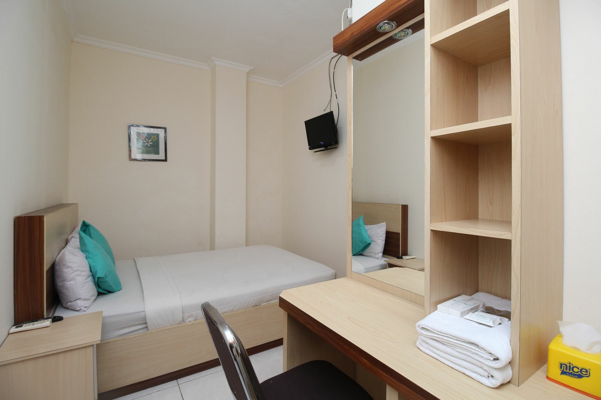Myzone Homtel Hotel Semarang Exterior photo